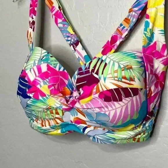 California Waves Hibiscus Paradise Multicolor Bikini Top 2X 20/22 - Picture 4 of 8